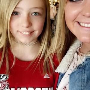 Meet your Posher, Stefanie